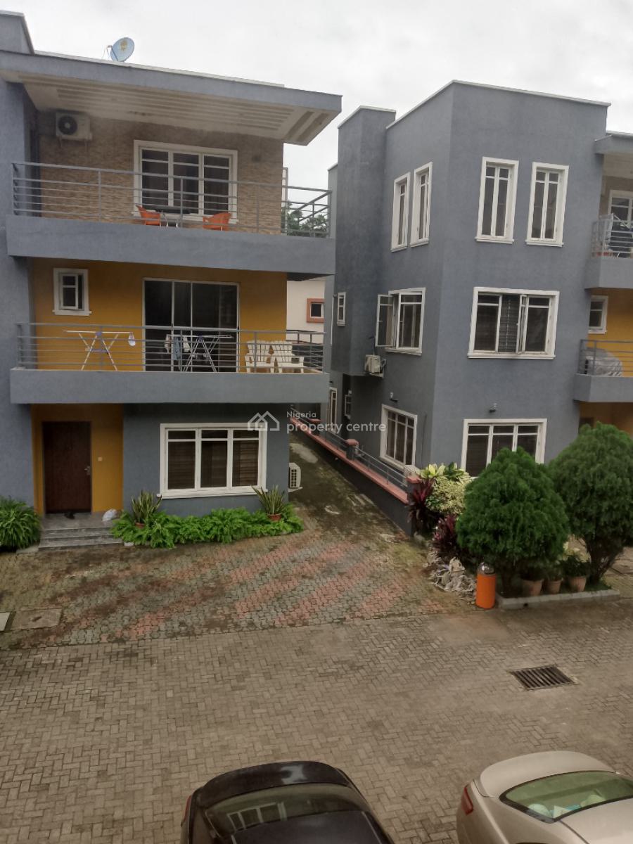 3 Bedroom First Floor Apartment, Ikeja Gra, Ikeja, Lagos, Flat / Apartment Short Let