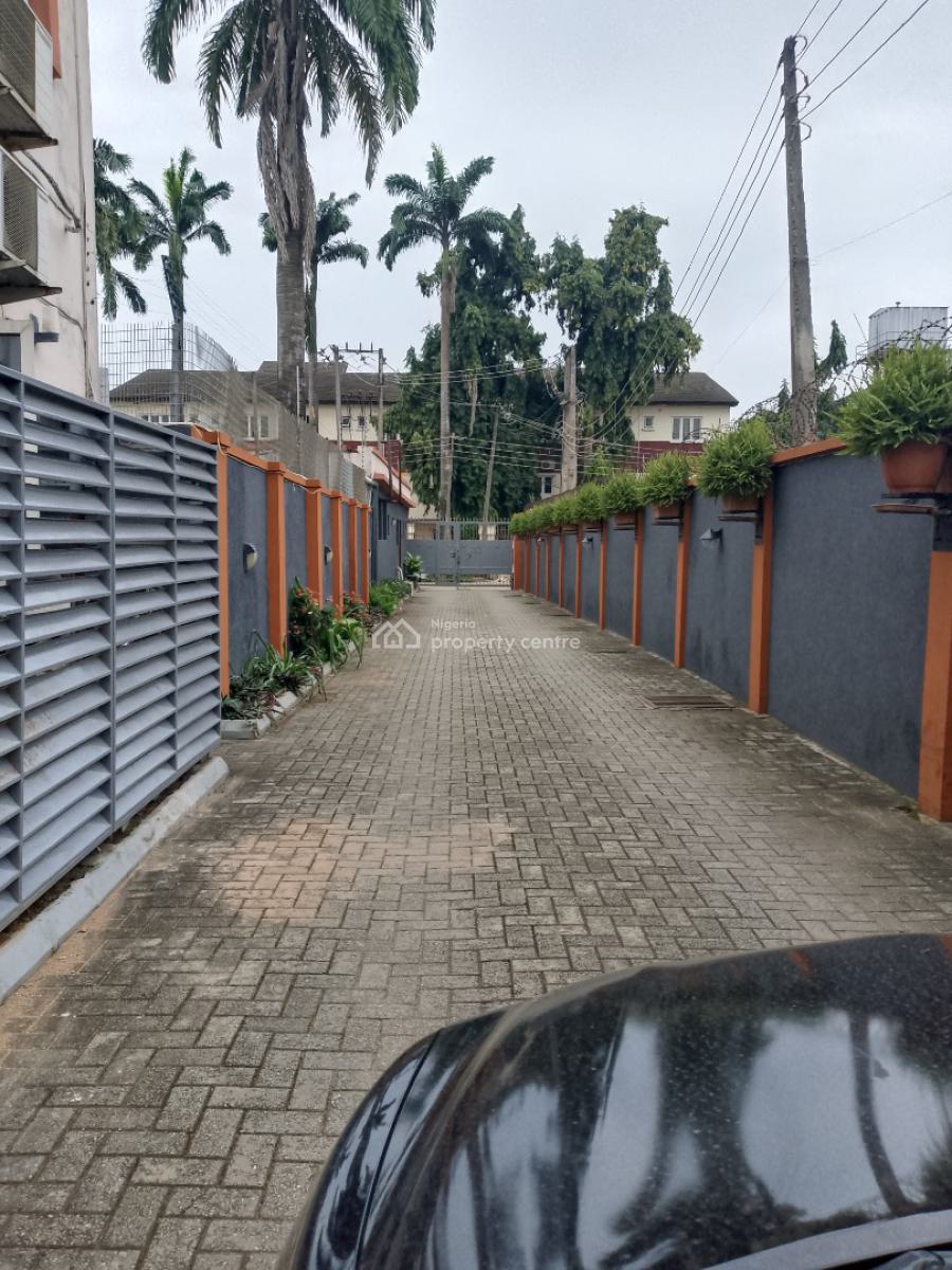 3 Bedroom First Floor Apartment, Ikeja Gra, Ikeja, Lagos, Flat / Apartment Short Let