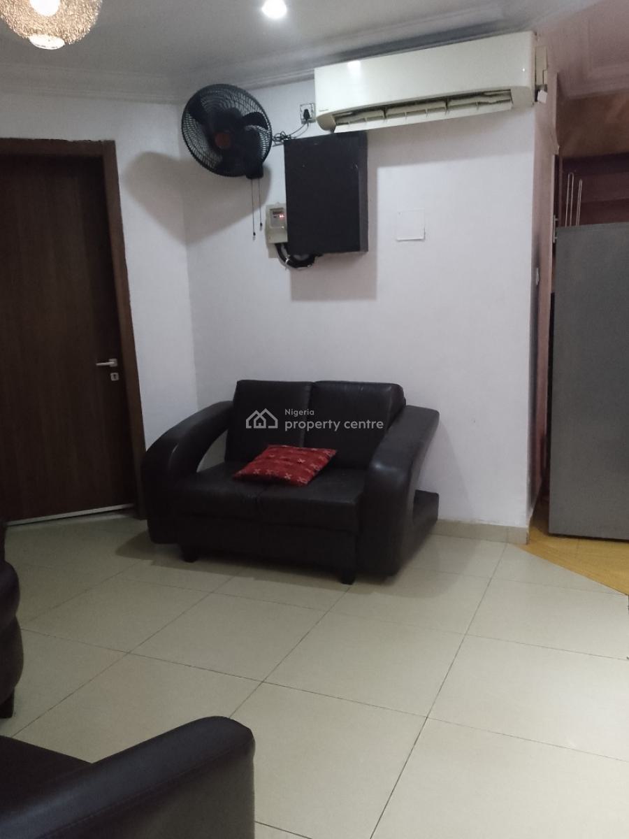 3 Bedroom First Floor Apartment, Ikeja Gra, Ikeja, Lagos, Flat / Apartment Short Let