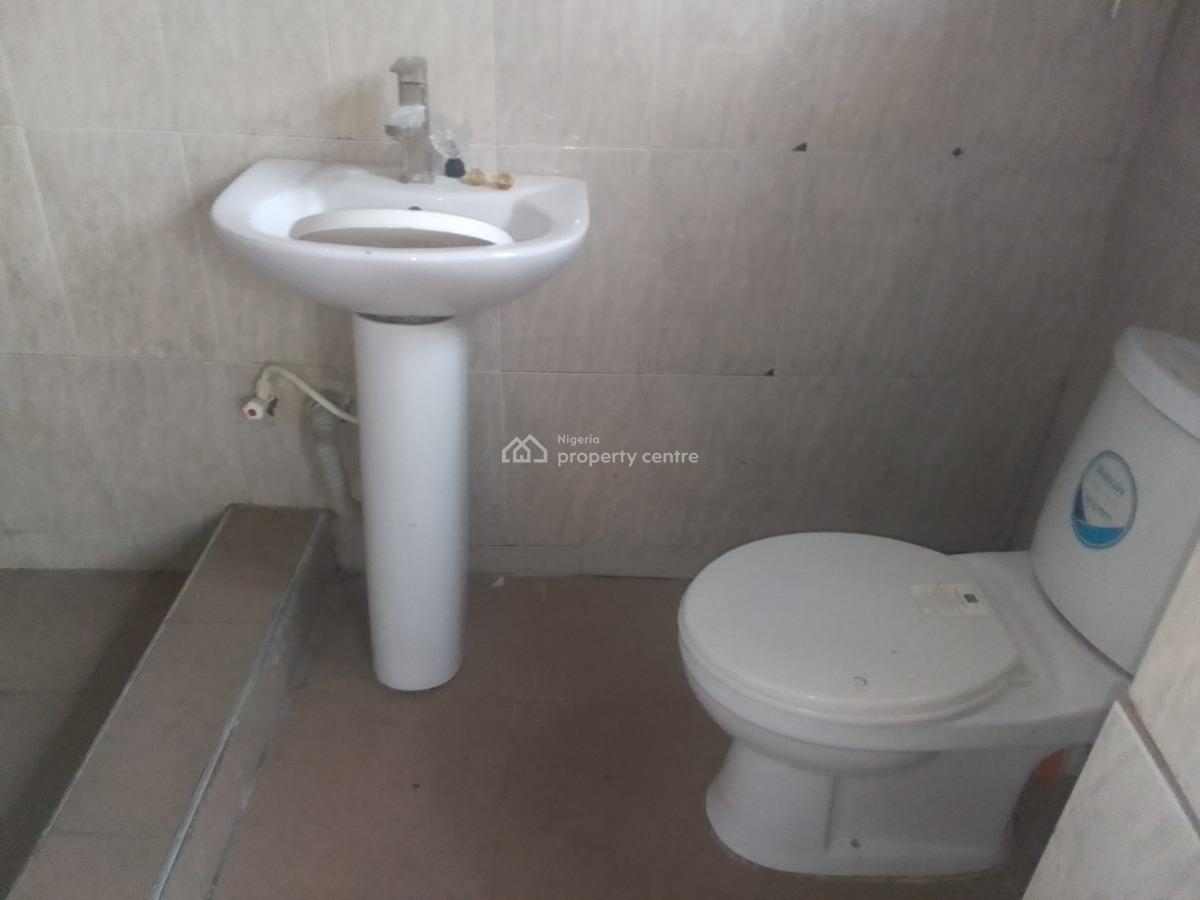 Luxury 2 Bedroom Flat with Excellent Features, Ogombo, Ajah, Lagos, Flat / Apartment for Rent