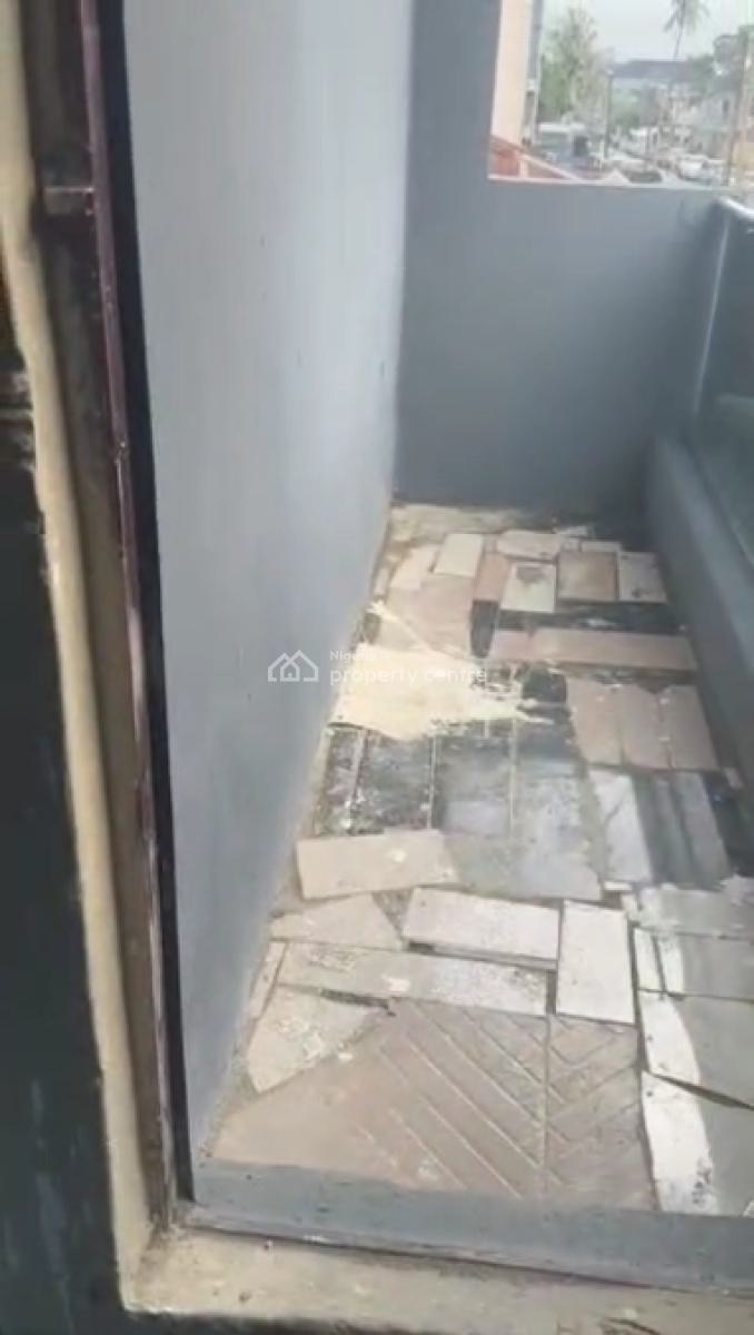 Very Decent and Spacious Mini Flat, Alagomeji, Yaba, Lagos, Mini Flat (room and Parlour) for Rent