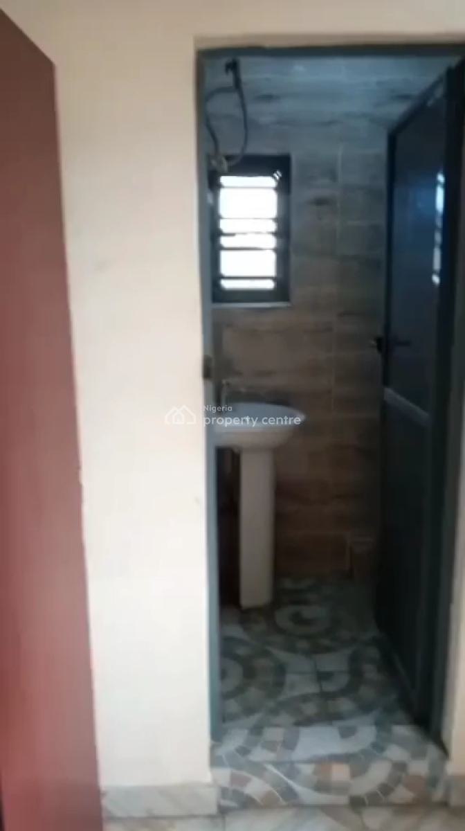 Very Decent and Spacious 2-bedroom Flat Roy, Adekunle, Yaba, Lagos, Flat / Apartment for Rent