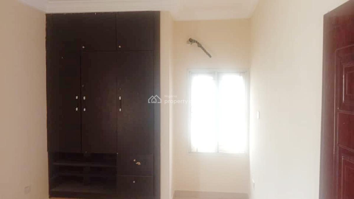 a Well Maintained Spacious, Opic Estate, Isheri North, Lagos, Flat / Apartment for Rent