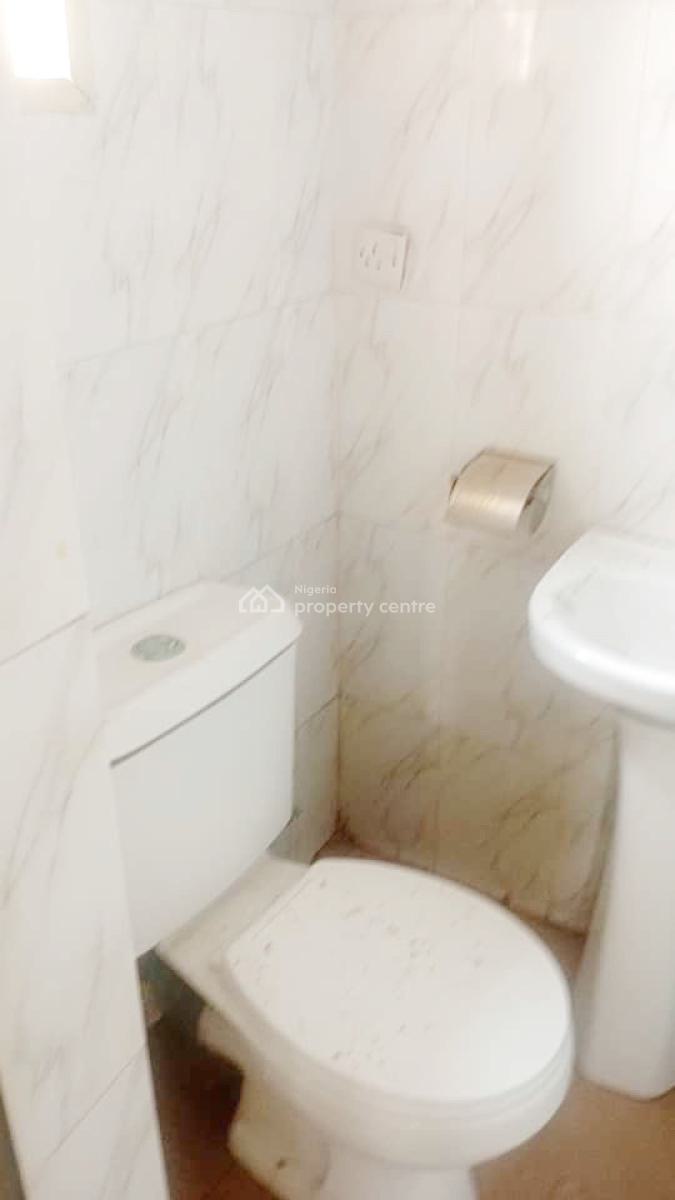a Well Maintained Spacious, Opic Estate, Isheri North, Lagos, Flat / Apartment for Rent