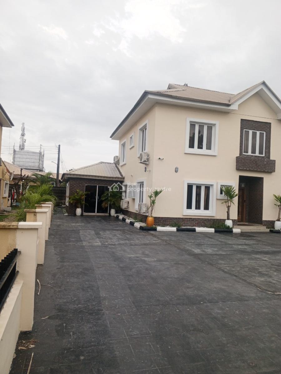 Luxury 4 Bedroom Fully Detached House with Bq in a Service Estate, Northern Foreshore Off Chevron Drive, Lekki Phase 2, Lekki, Lagos, Detached Duplex for Sale