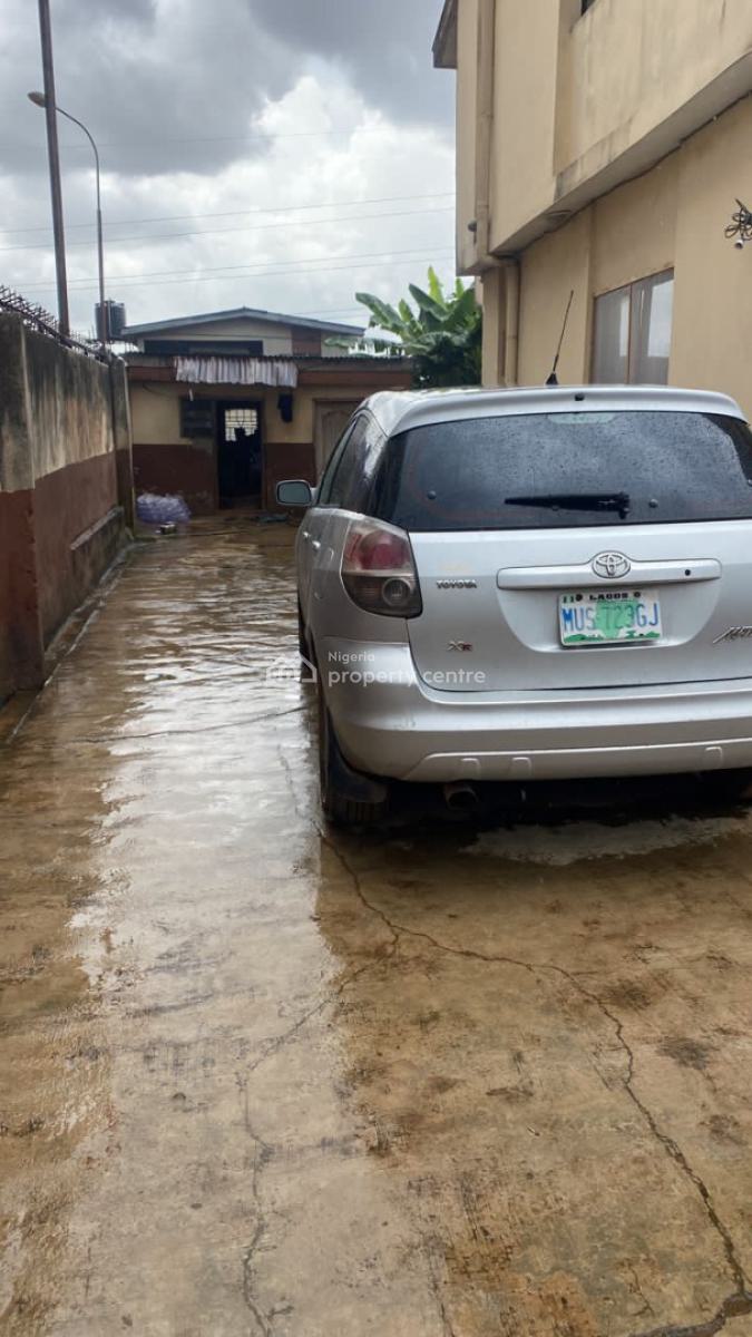 Well Maintained Block of Flats, Iyana Ejigbo, Isolo, Lagos, Block of Flats for Sale