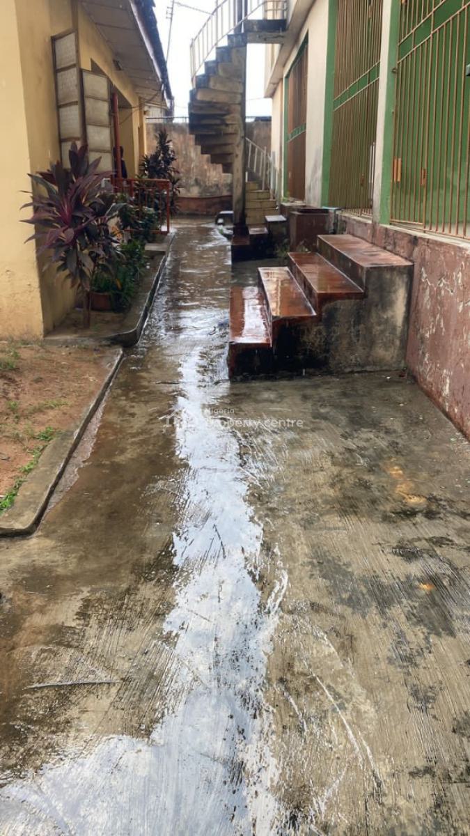 Well Maintained Block of Flats, Iyana Ejigbo, Isolo, Lagos, Block of Flats for Sale