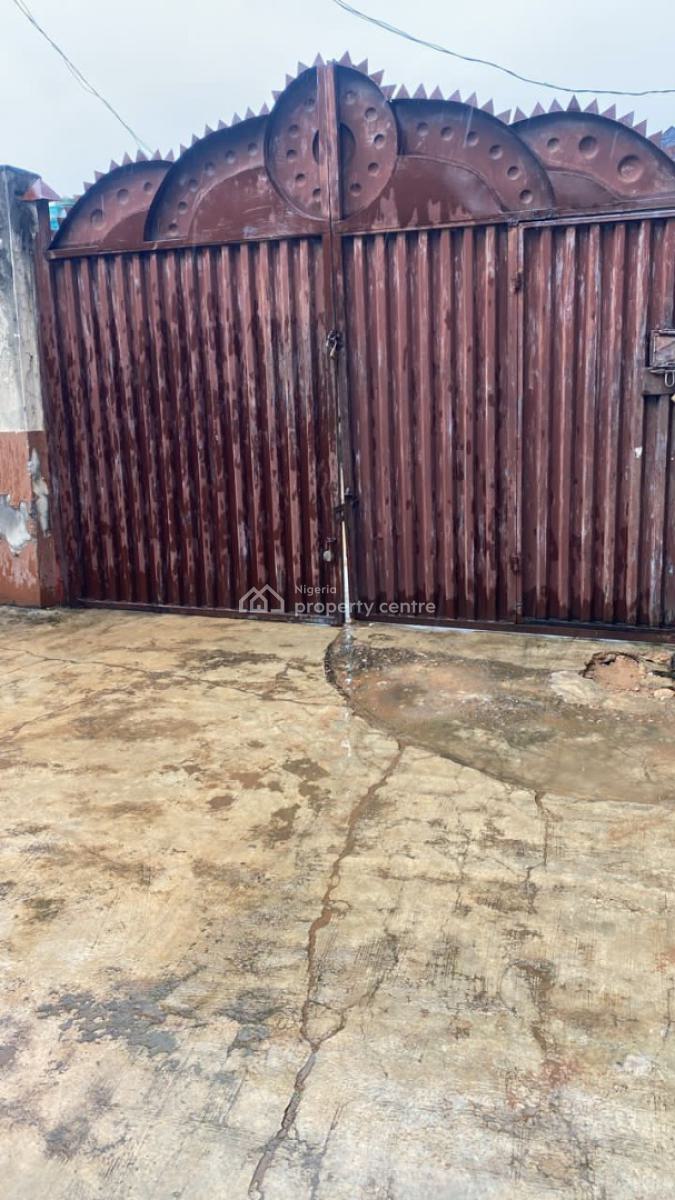 Well Maintained Block of Flats, Iyana Ejigbo, Isolo, Lagos, Block of Flats for Sale