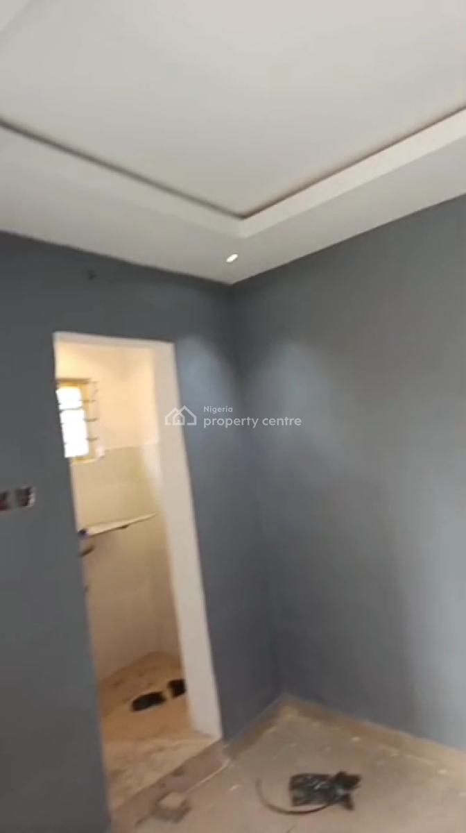 Very Decent and Spacious Room Self Roy, Fadeyi Waec, Yaba, Lagos, Self Contain (single Rooms) for Rent