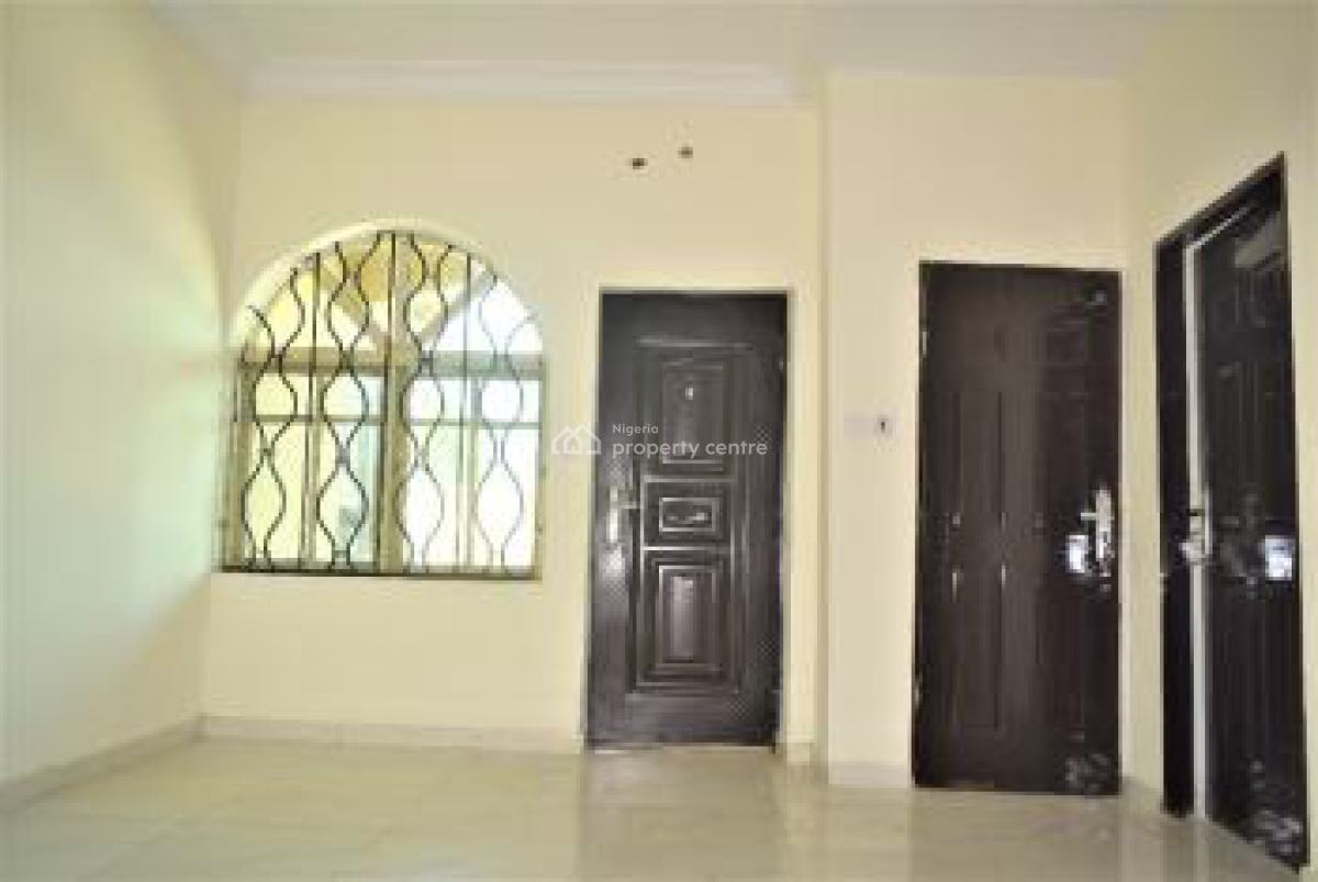 Luxury 2 Bedrooms with Serene Environment, Off Orchid Road, Lafiaji Community, Lekki, Lagos, Flat / Apartment for Rent