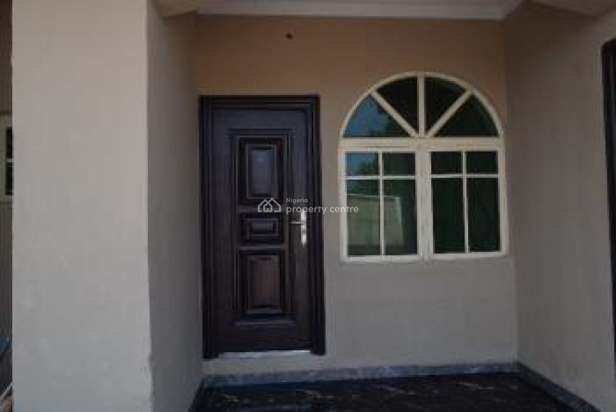 Luxury 2 Bedrooms with Serene Environment, Off Orchid Road, Lafiaji Community, Lekki, Lagos, Flat / Apartment for Rent