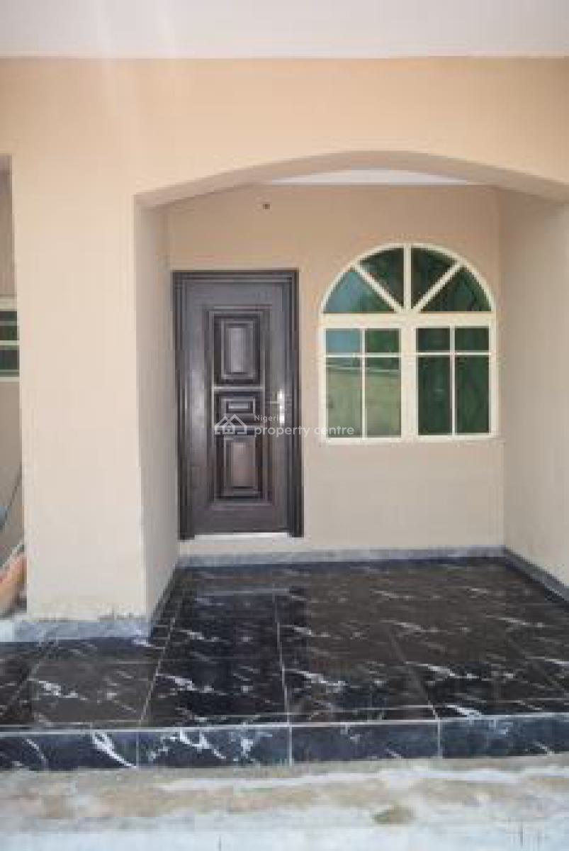 Luxury 2 Bedrooms with Serene Environment, Off Orchid Road, Lafiaji Community, Lekki, Lagos, Flat / Apartment for Rent