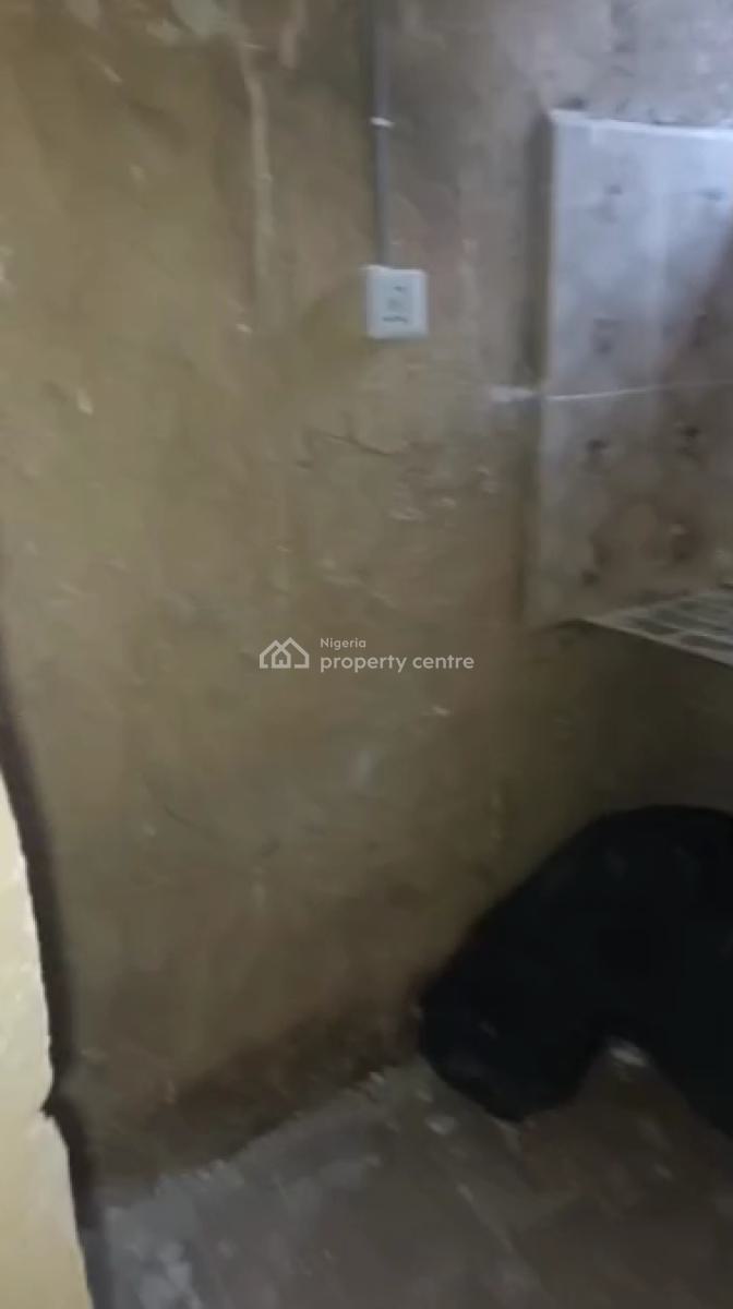 Very Decent and Spacious Mini Flat, Onipanu, Fadeyi, Shomolu, Lagos, Mini Flat (room and Parlour) for Rent