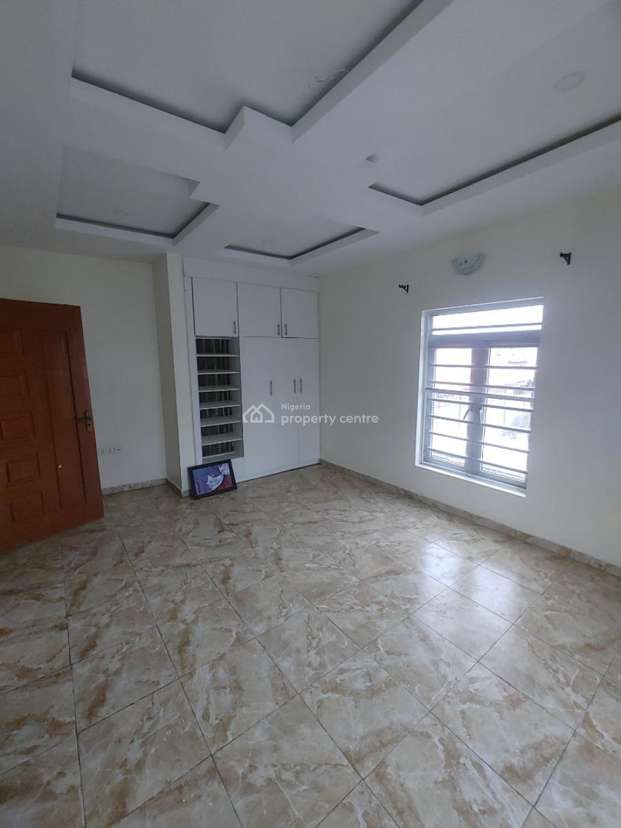 Luxury 3 Bedrooms in an Estate, Sangotedo, Ajah, Lagos, Flat / Apartment for Rent