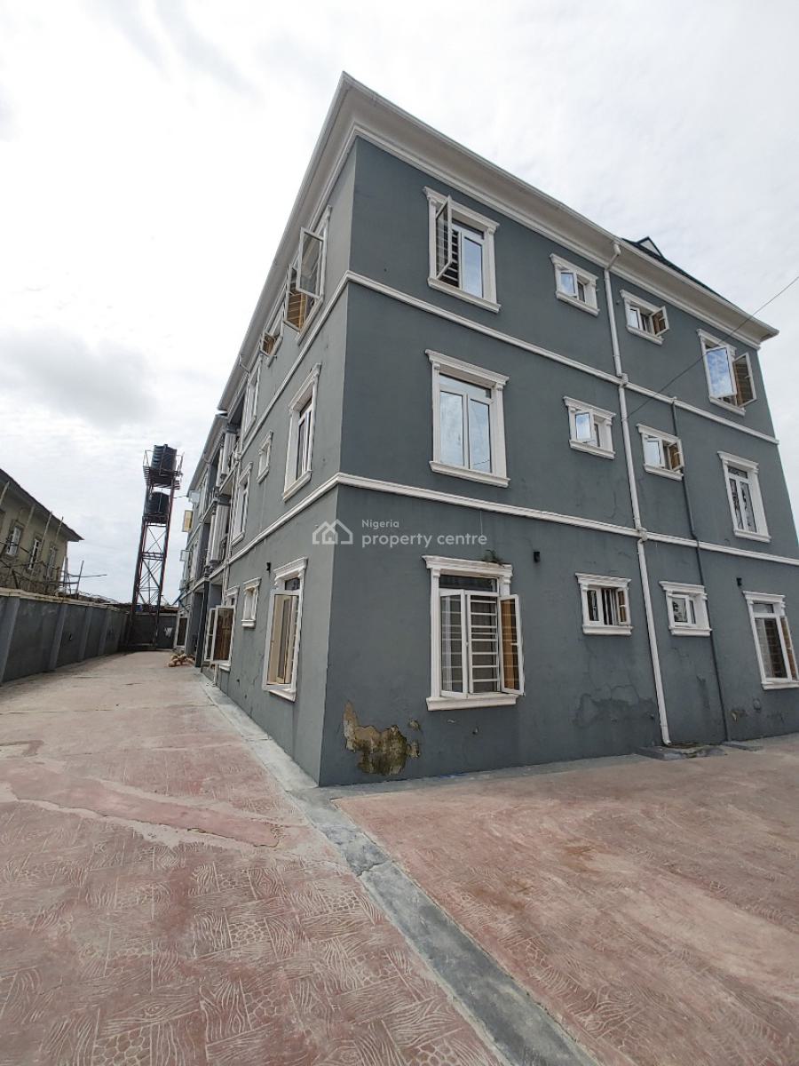 Luxury 3 Bedrooms in an Estate, Sangotedo, Ajah, Lagos, Flat / Apartment for Rent