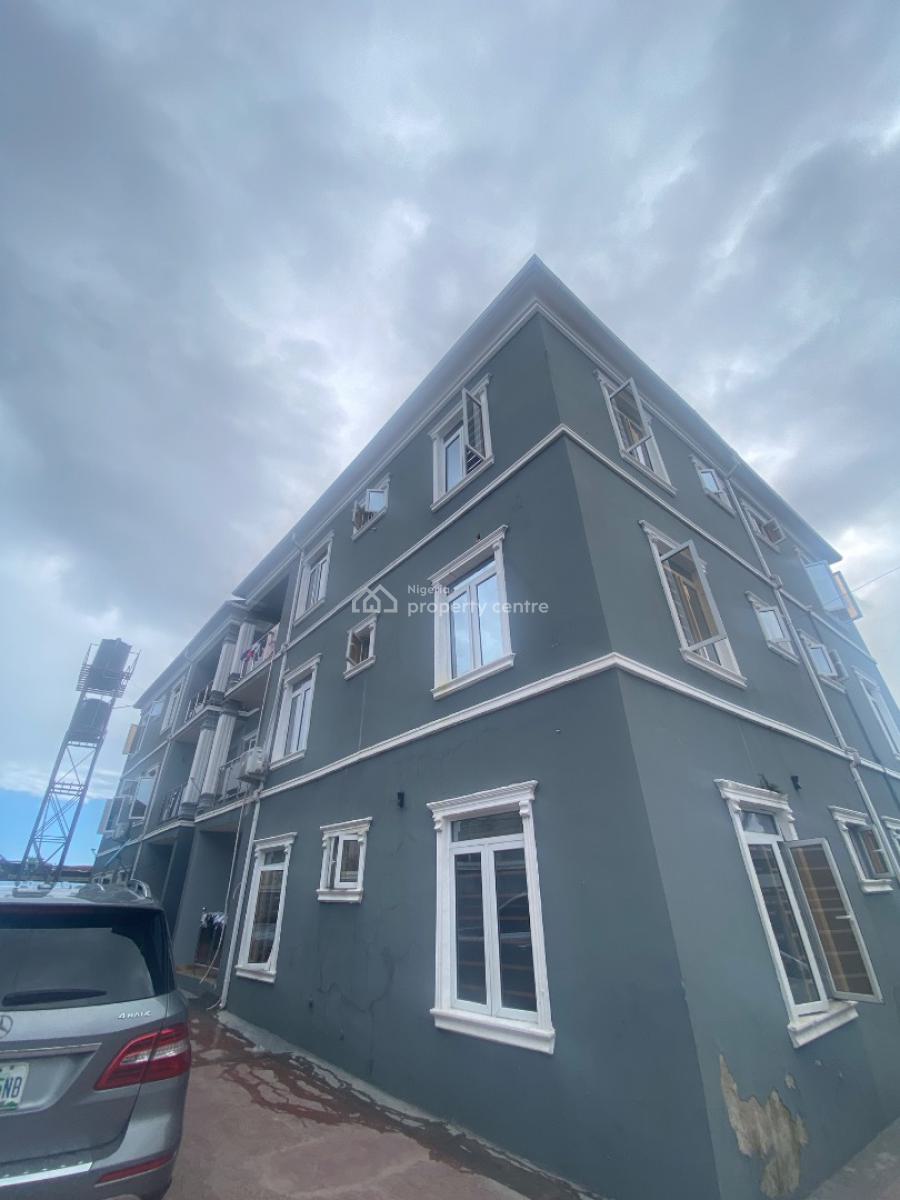 Luxury Spacious 3 Bedroom Apartment Upstairs, Sangotedo, Ajah, Lagos, Flat / Apartment for Rent