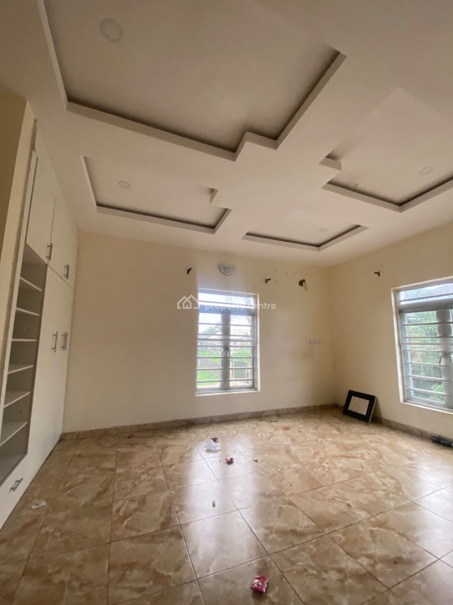 Luxury Spacious 3 Bedroom Apartment Upstairs, Sangotedo, Ajah, Lagos, Flat / Apartment for Rent