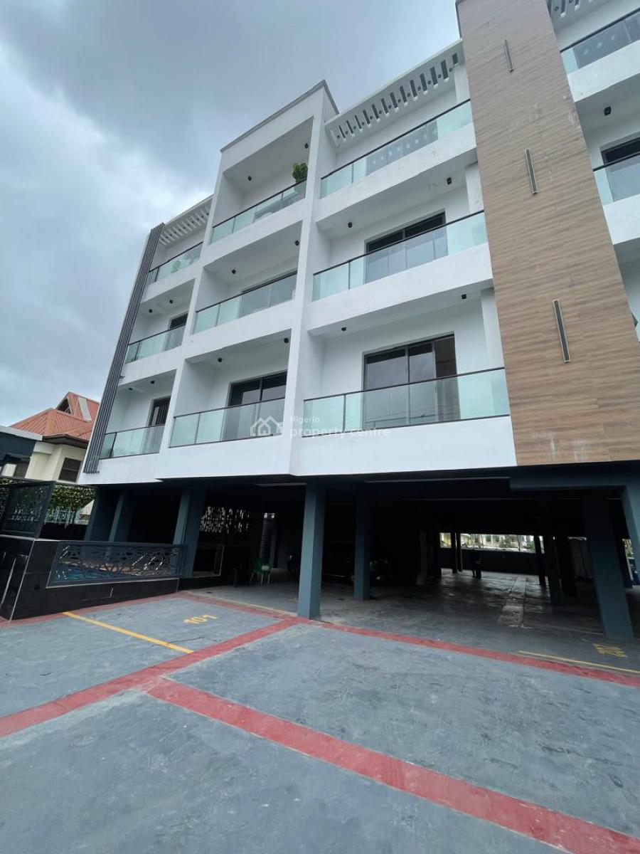 3 Bedroom Flat Upstairs 3rd Floor, Lekki Phase 1, Lekki, Lagos, Flat / Apartment for Rent