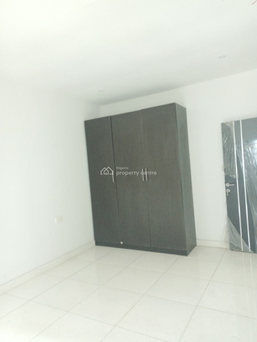 Newly Built 2 Bedroom Apartment with Spacious Rooms, Ologolo, Lekki, Lagos, Block of Flats for Sale