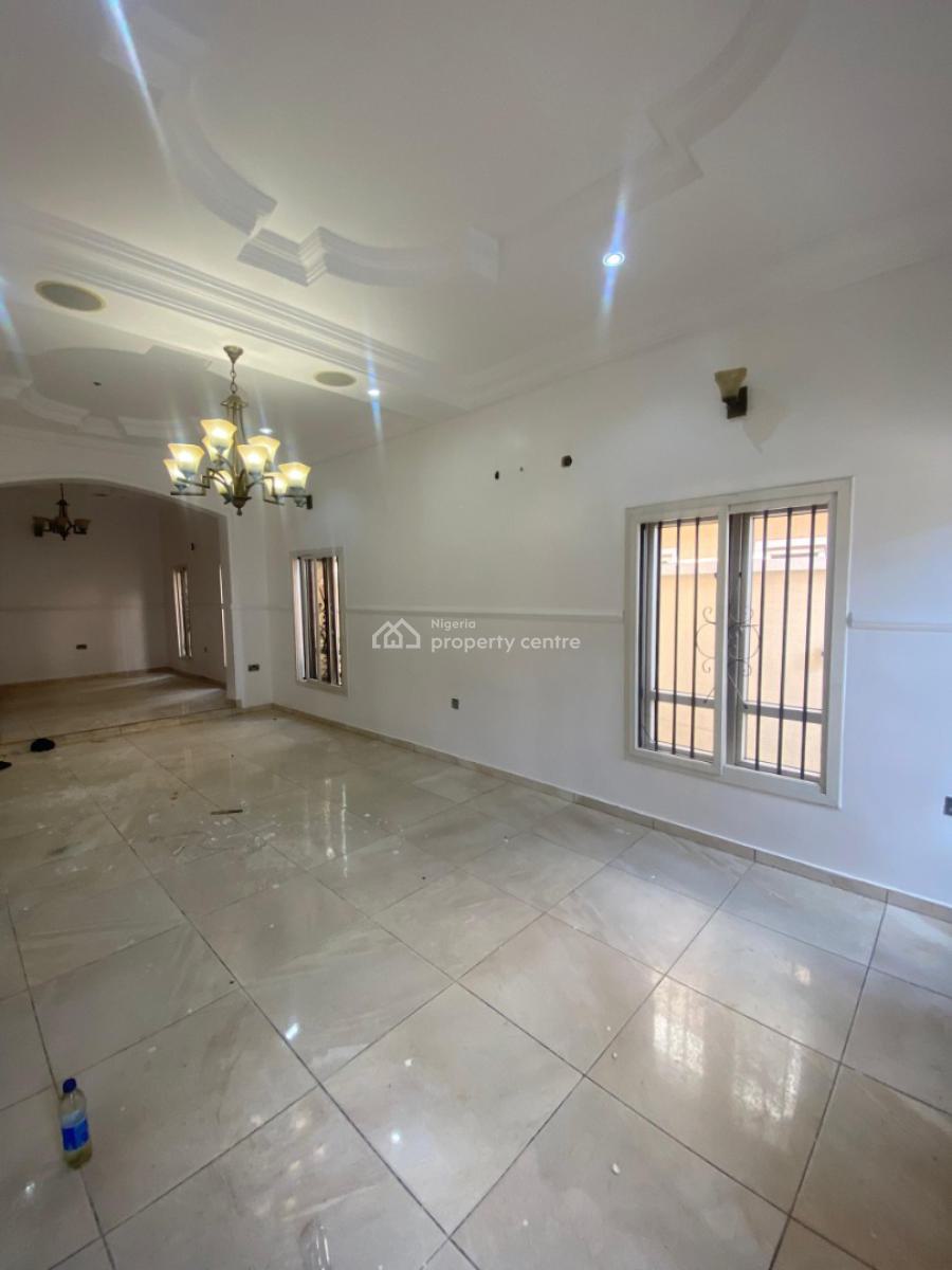Spacious Standard 5 Bedroom Detached House, Lekki Phase 1, Lekki, Lagos, Detached Duplex for Rent