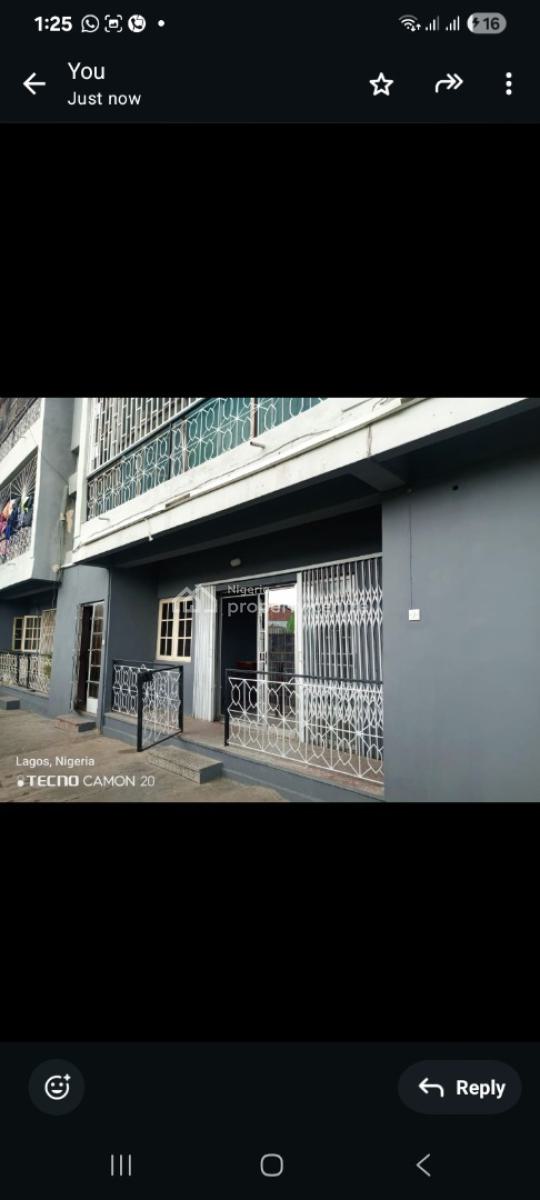 Western World 3 Bedrooms Flat, Morroco, By Folagoro, Jibowu, Yaba, Lagos, Flat / Apartment for Rent