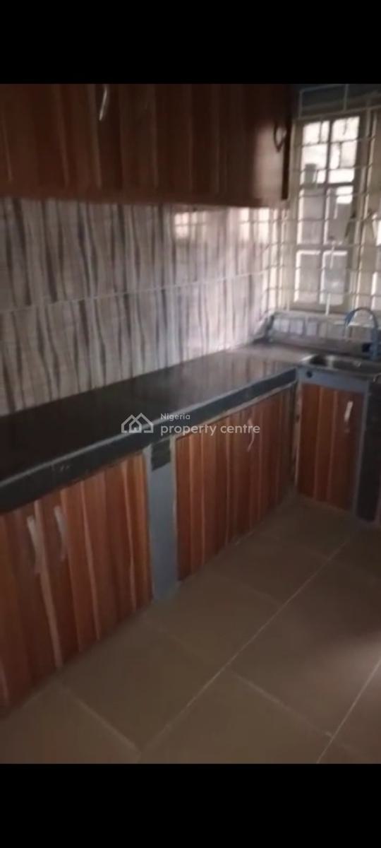 Western World 3 Bedrooms Flat, Morroco, By Folagoro, Jibowu, Yaba, Lagos, Flat / Apartment for Rent
