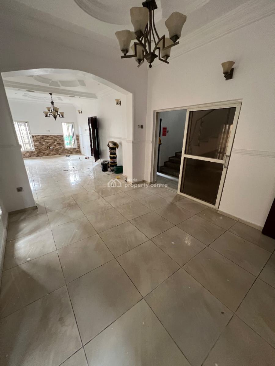 Massive 7-bedroom Fully Detached Duplex with 2-bedroom Bq., Lekki Phase 1, Lekki, Lagos, House for Rent