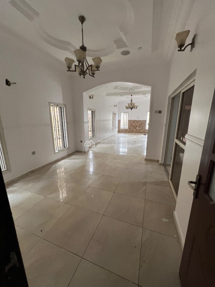 Massive 7-bedroom Fully Detached Duplex with 2-bedroom Bq., Lekki Phase 1, Lekki, Lagos, House for Rent