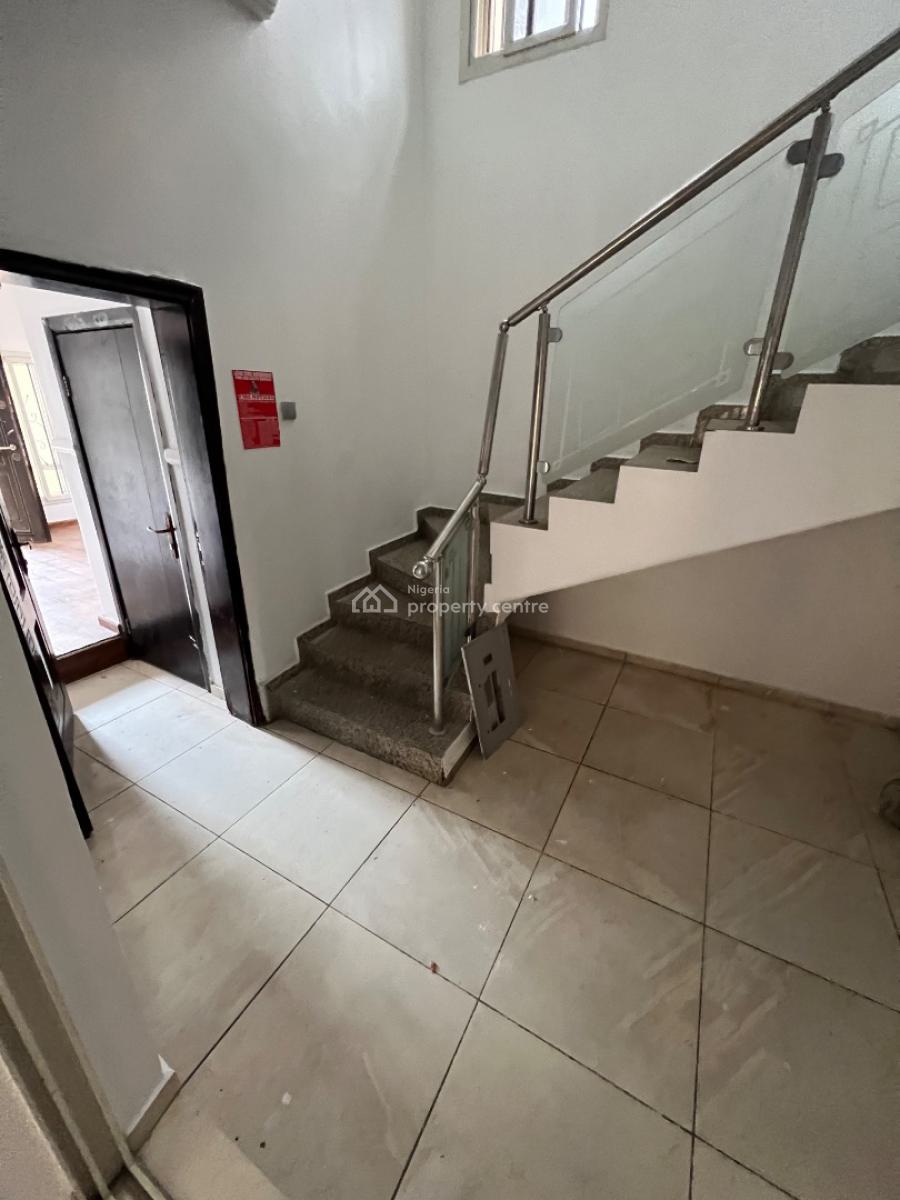 Massive 7-bedroom Fully Detached Duplex with 2-bedroom Bq., Lekki Phase 1, Lekki, Lagos, House for Rent