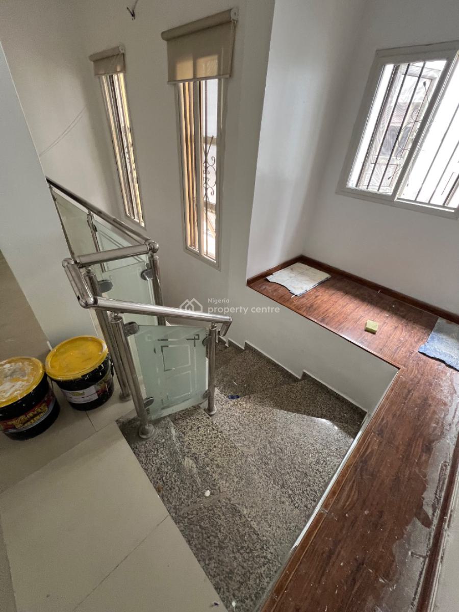 Massive 7-bedroom Fully Detached Duplex with 2-bedroom Bq., Lekki Phase 1, Lekki, Lagos, House for Rent