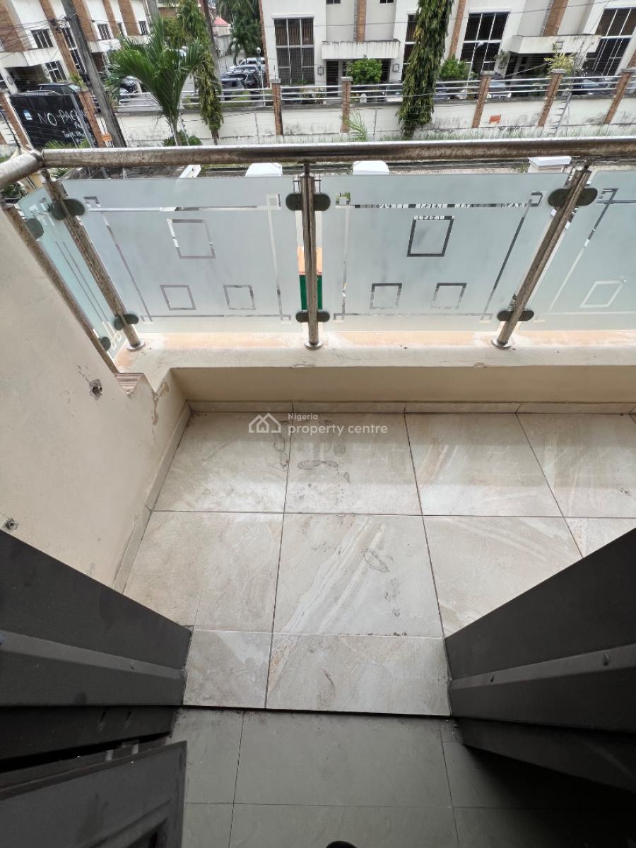 Massive 7-bedroom Fully Detached Duplex with 2-bedroom Bq., Lekki Phase 1, Lekki, Lagos, House for Rent