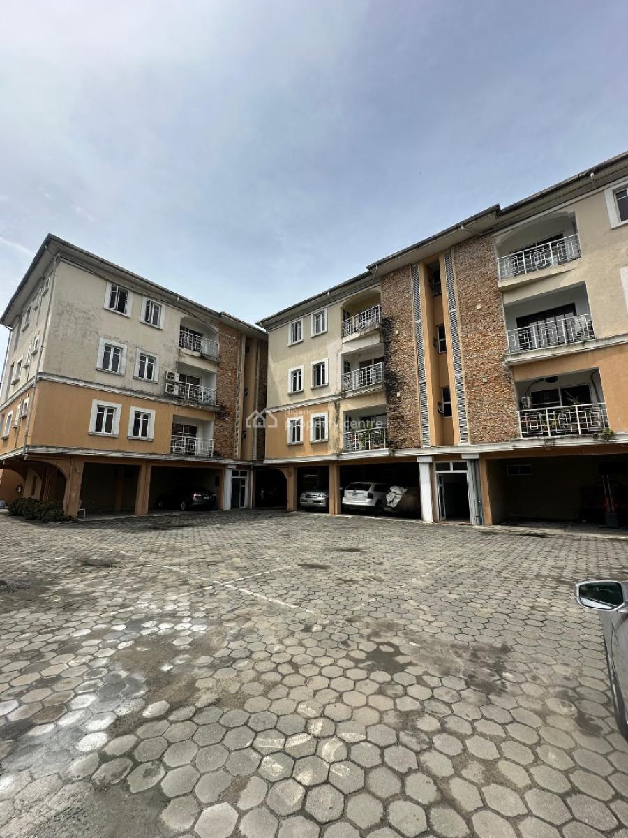 Neatly Built 3 Bedroom Apartment, Victoria Island (vi), Lagos, Flat / Apartment for Rent