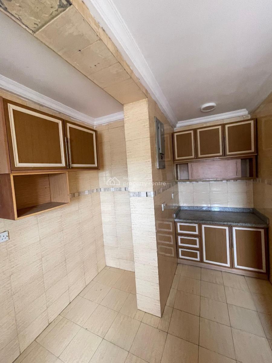 Neatly Built 3 Bedroom Apartment, Victoria Island (vi), Lagos, Flat / Apartment for Rent