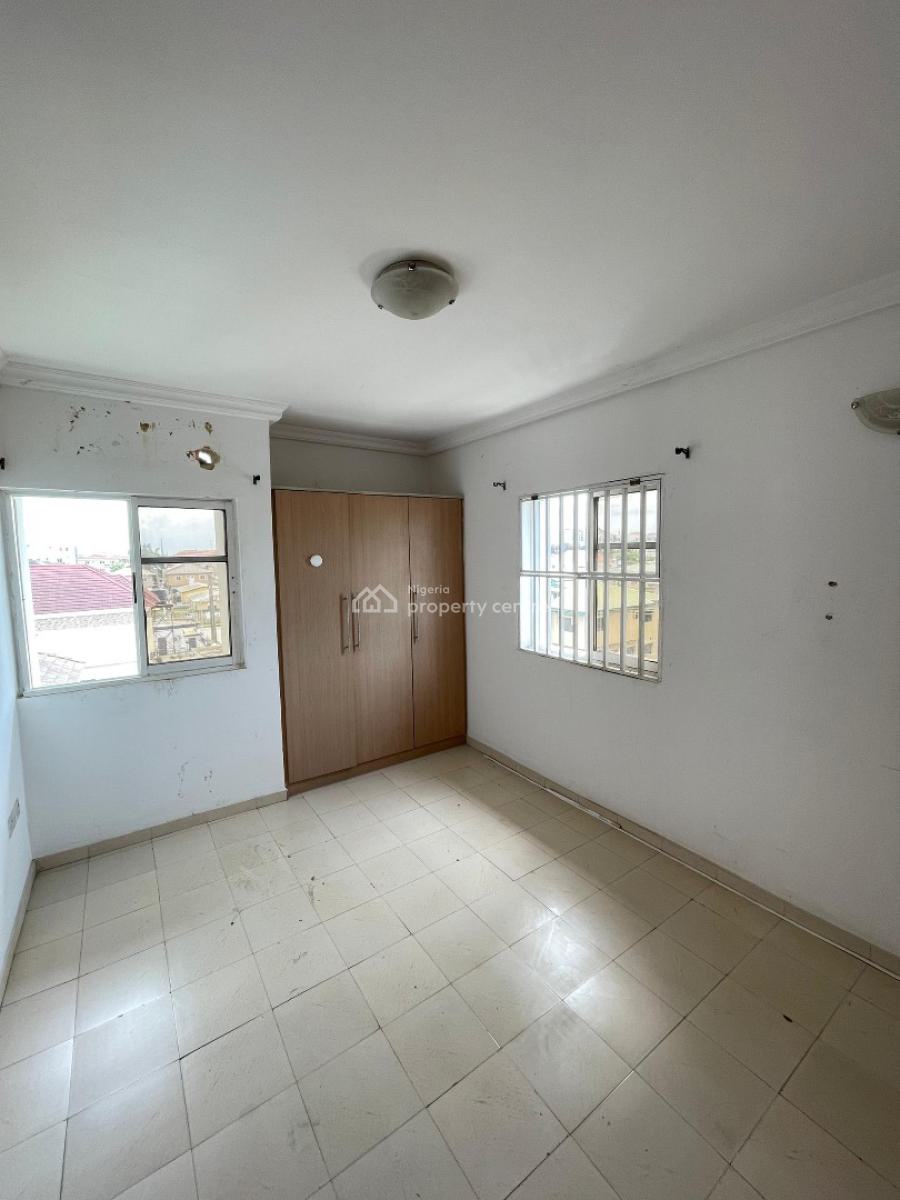 Neatly Built 3 Bedroom Apartment, Victoria Island (vi), Lagos, Flat / Apartment for Rent