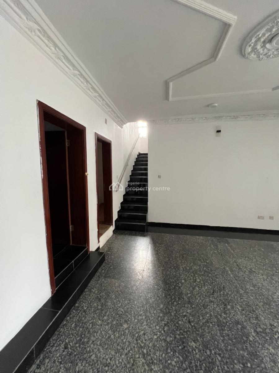 3-bedroom Terrace Duplex, Suitable for Commercial Use, Lekki Phase 1, Lekki, Lagos, Commercial Property for Rent