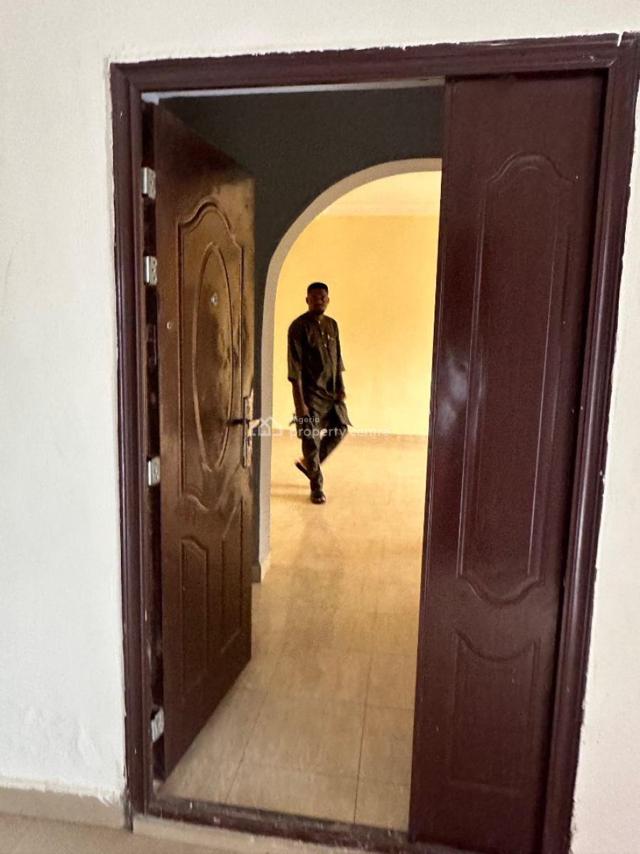 Excellent Spacious 3 Bedroom Apartment, Cbn Estate, Lokogoma District, Abuja, Flat / Apartment for Rent