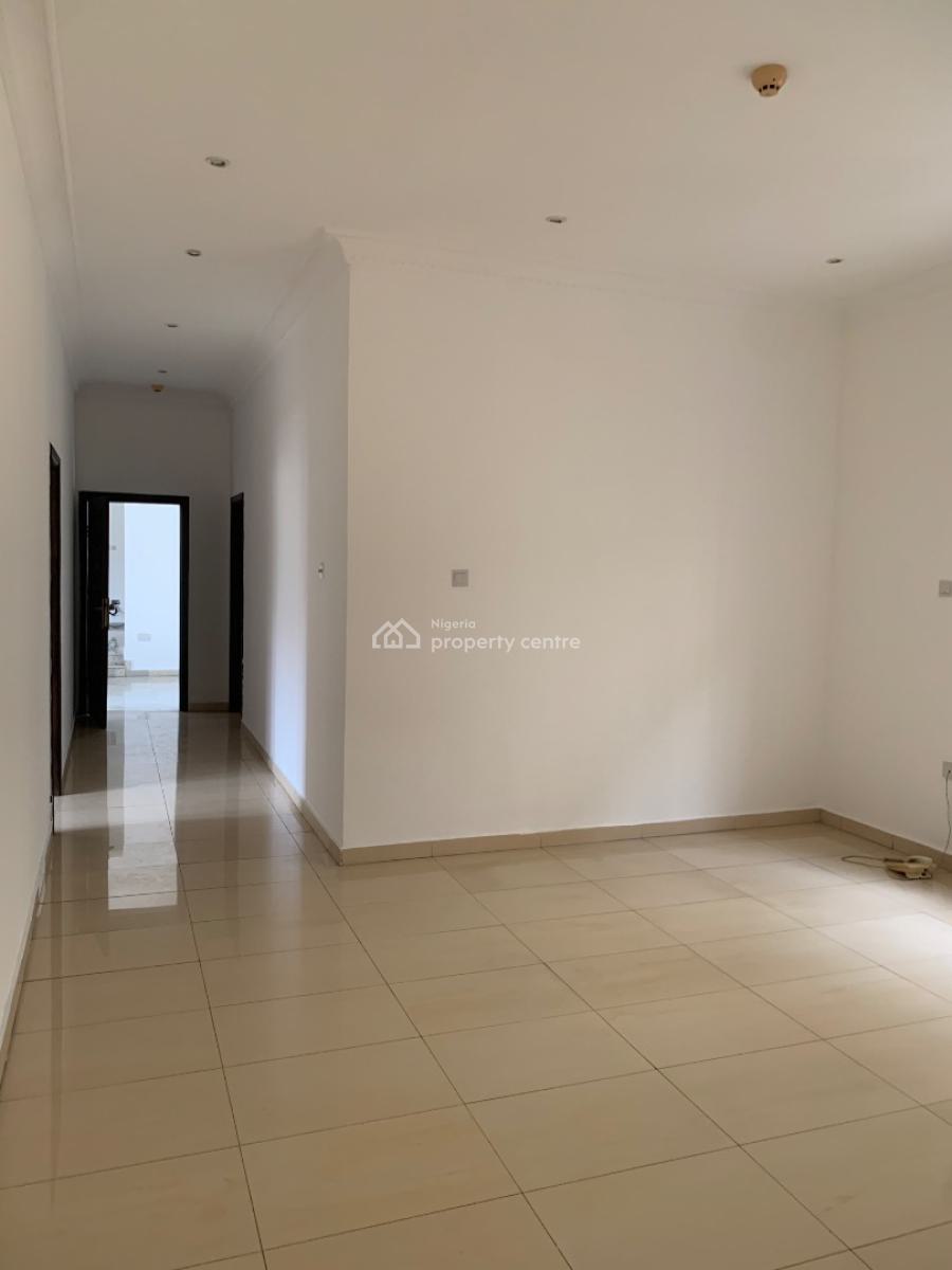 Standard 3 Bedroom Apartment with a Bq, Lekki Phase 1, Lekki, Lagos, Flat / Apartment for Rent