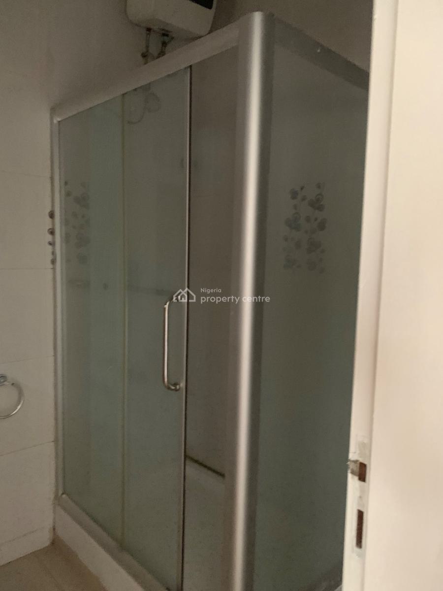Standard 3 Bedroom Apartment with a Bq, Lekki Phase 1, Lekki, Lagos, Flat / Apartment for Rent