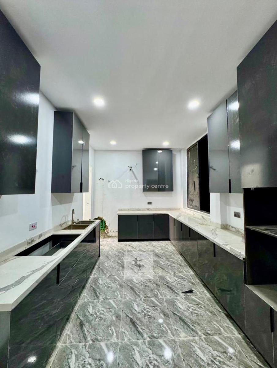 Tastefully Built 3 Bedroom Maisonnette Apartment, Old Ikoyi, Ikoyi, Lagos, Flat / Apartment for Rent