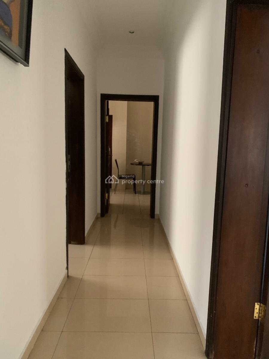 Standard and Spacious 2 Bedroom Fully Furnished Apartment with a Bq, Lekki Phase 1, Lekki, Lagos, Flat / Apartment for Rent