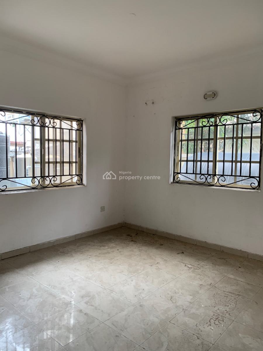 Standard 3 Bedroom Apartment, Lekki Phase 1, Lekki, Lagos, Flat / Apartment for Rent