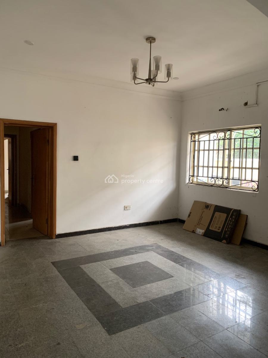 Standard 3 Bedroom Apartment, Lekki Phase 1, Lekki, Lagos, Flat / Apartment for Rent