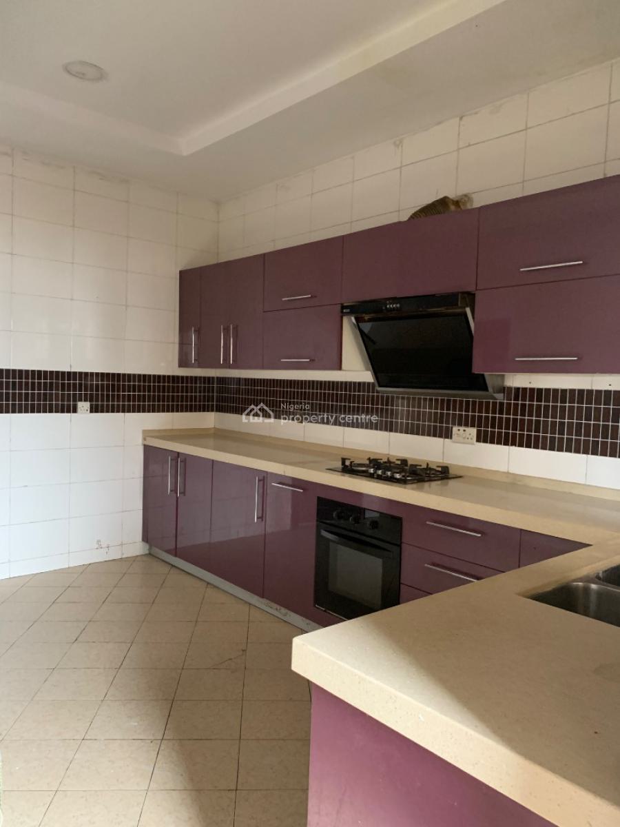 3 Bedroom Apartments with a Bq, Lekki Phase 1, Lekki, Lagos, Flat / Apartment for Rent