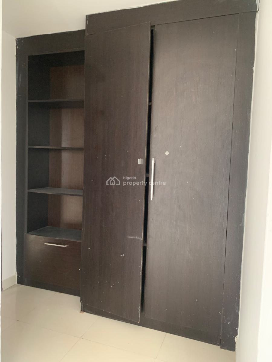3 Bedroom Apartments with a Bq, Lekki Phase 1, Lekki, Lagos, Flat / Apartment for Rent