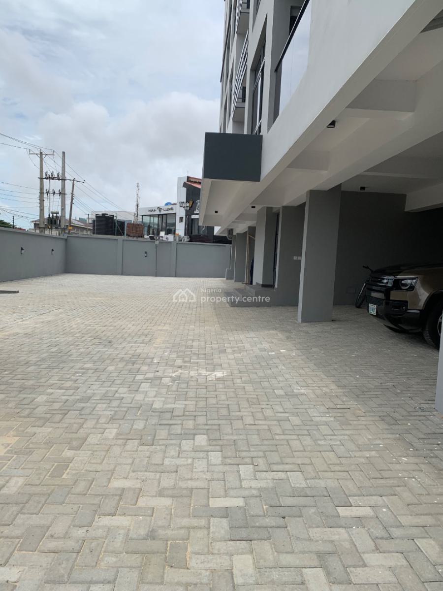 Luxury 3 Bedroom Apartment with a Bq, Lekki Phase 1, Lekki, Lagos, Flat / Apartment for Sale