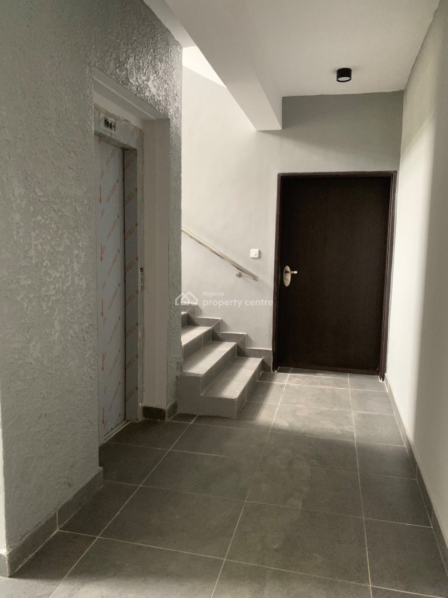 Luxury 3 Bedroom Apartment with a Bq, Lekki Phase 1, Lekki, Lagos, Flat / Apartment for Sale