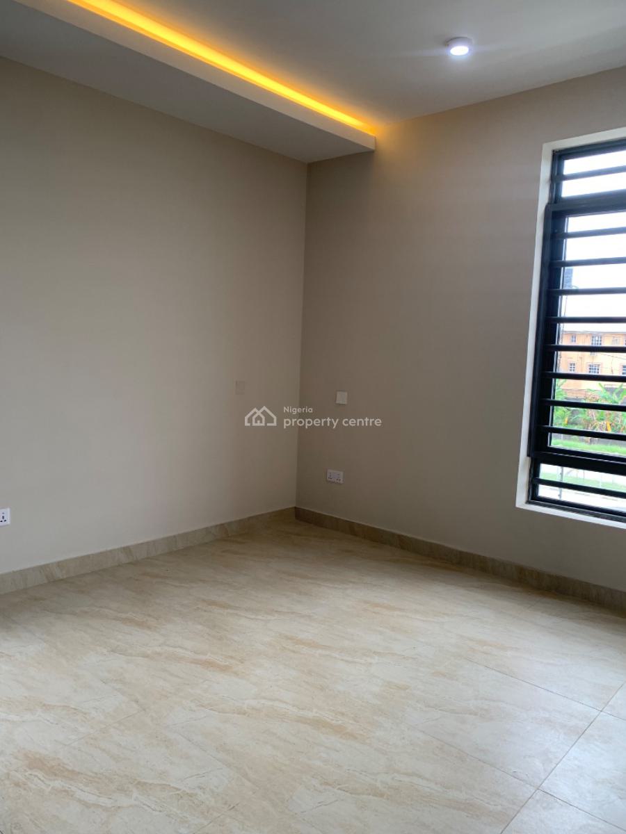 Luxury 3 Bedroom Apartment with a Bq, Lekki Phase 1, Lekki, Lagos, Flat / Apartment for Sale