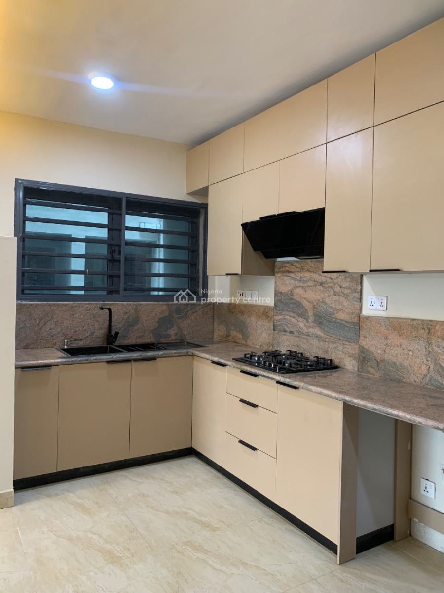 Luxury 3 Bedroom Apartment with a Bq, Lekki Phase 1, Lekki, Lagos, Flat / Apartment for Sale
