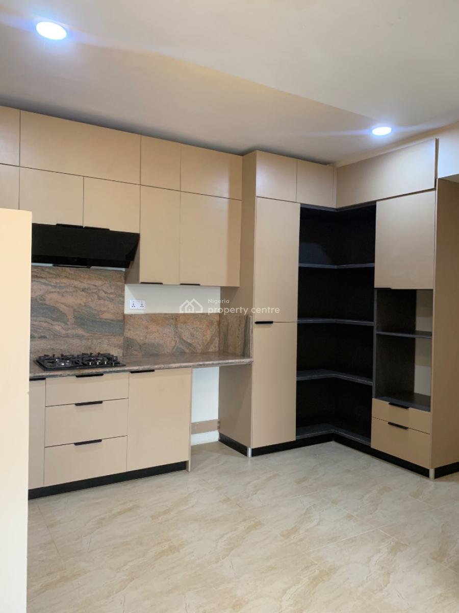 Luxury 3 Bedroom Apartment with a Bq, Lekki Phase 1, Lekki, Lagos, Flat / Apartment for Sale