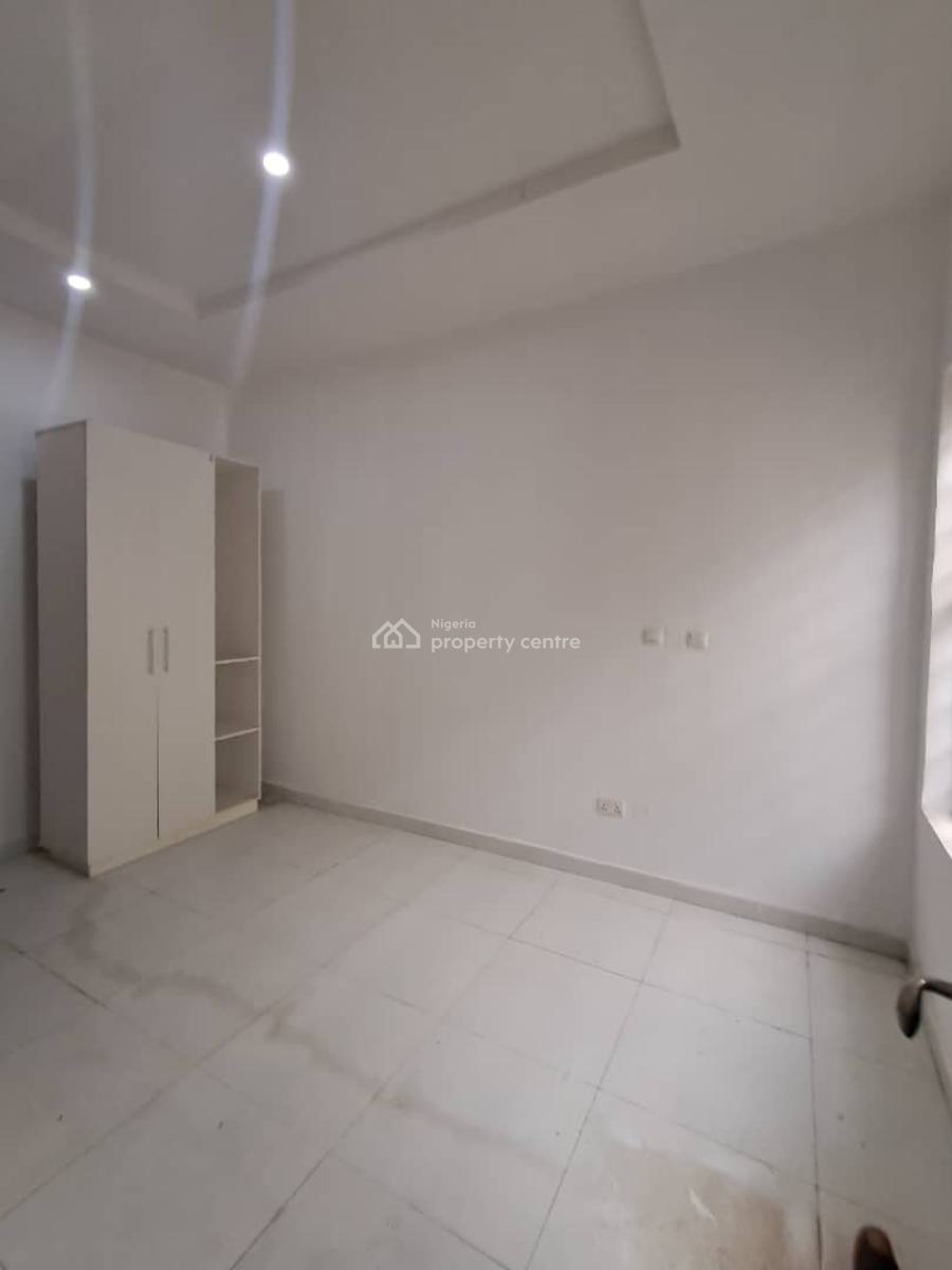 Well Maintained 4-bedroom Semi-detached Duplex, Orchid Road, Lekki, Lagos, Semi-detached Duplex for Sale